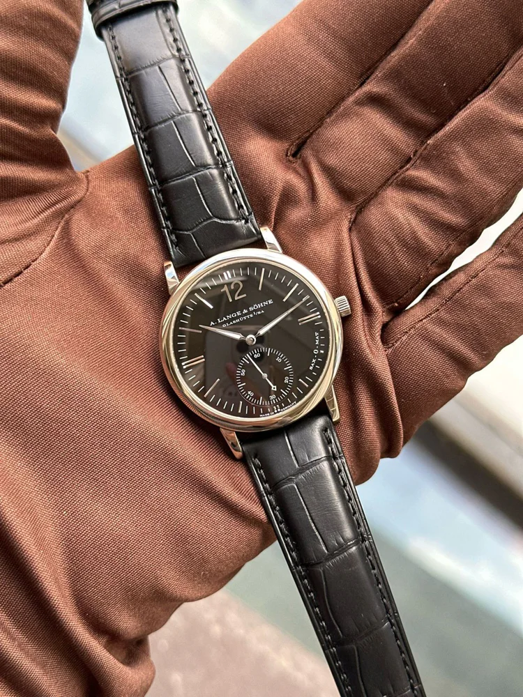 Box and Extract from Archives